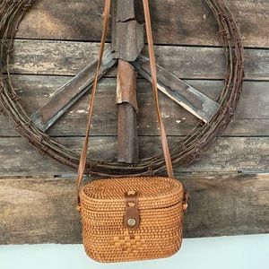Picnic style straw crossbody